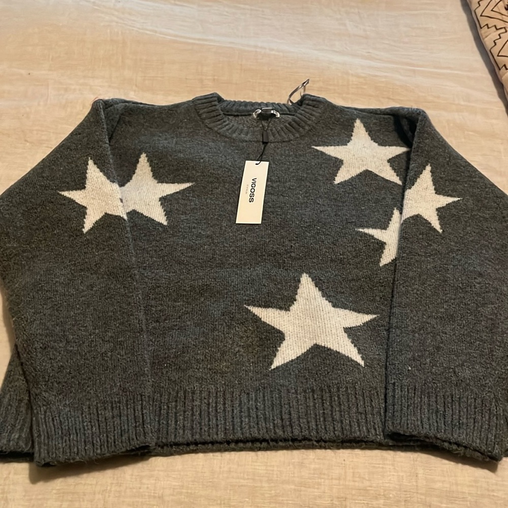 Vigoss sweater. Brand new thick and cozy